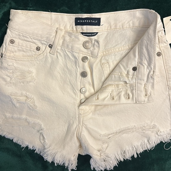 White denim shorts - Picture 3 of 7